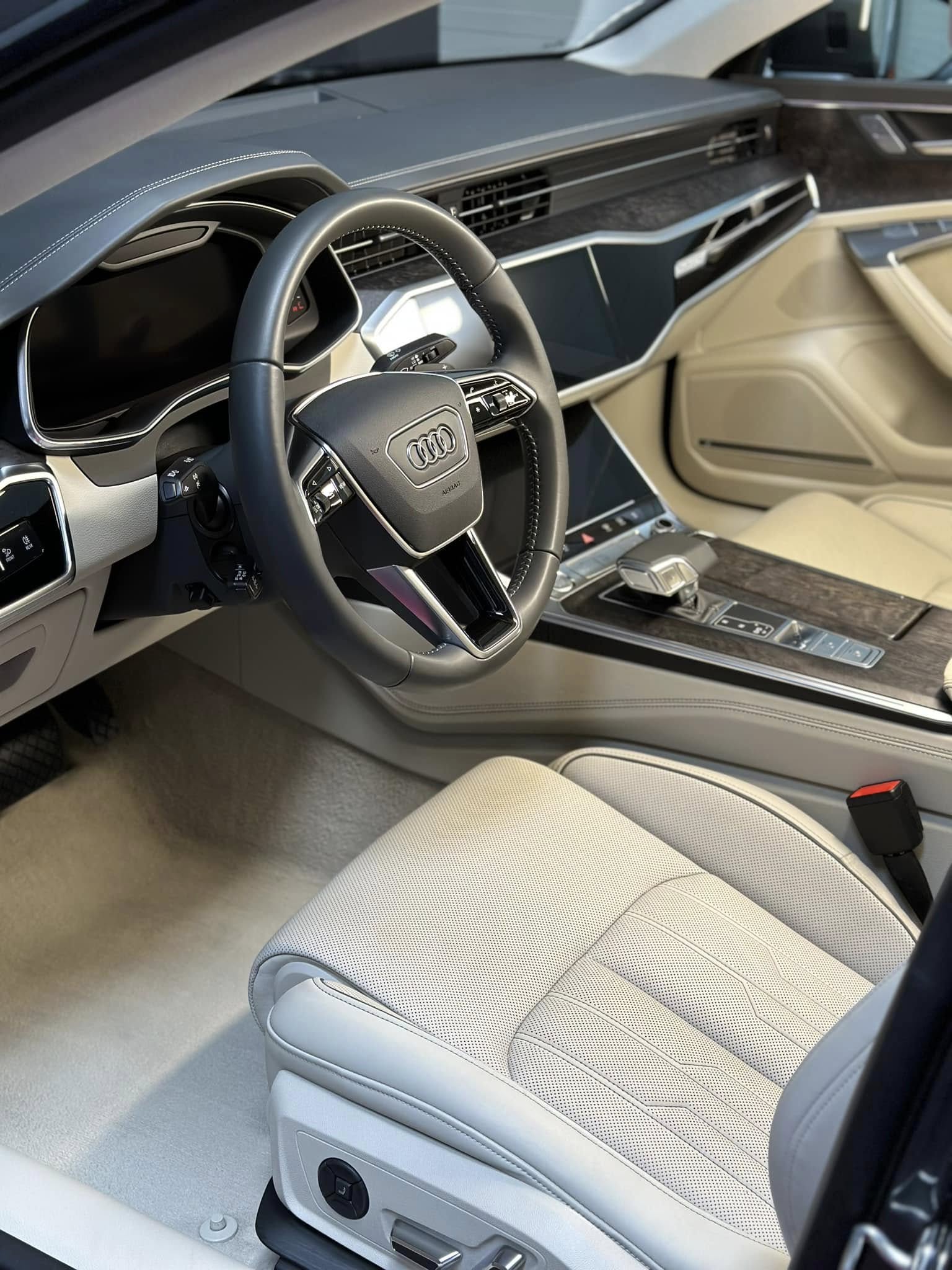 Detailing interior