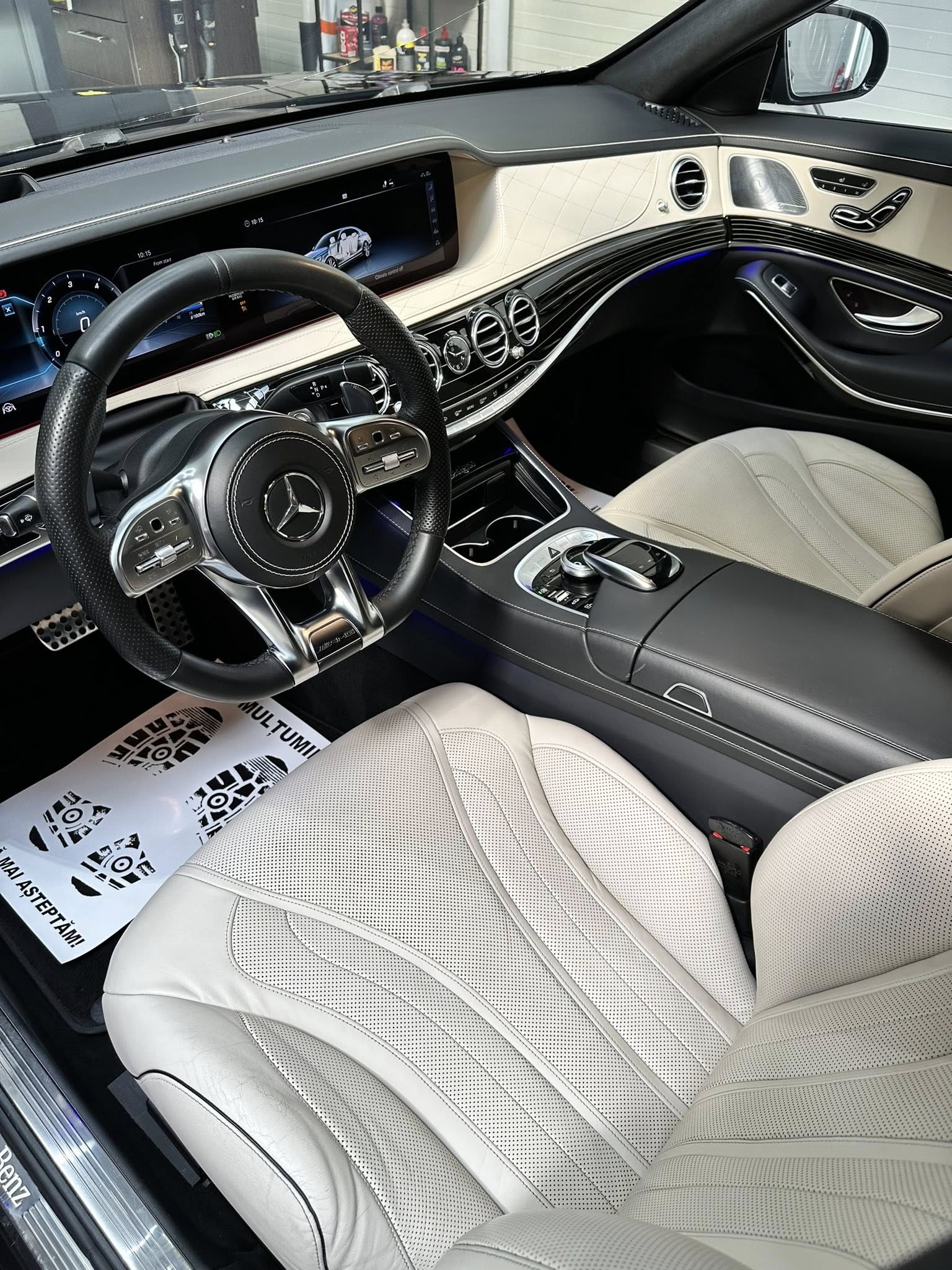 Detailing interior